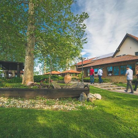 Hotel Dunav Ilok Eksteriør bilde
