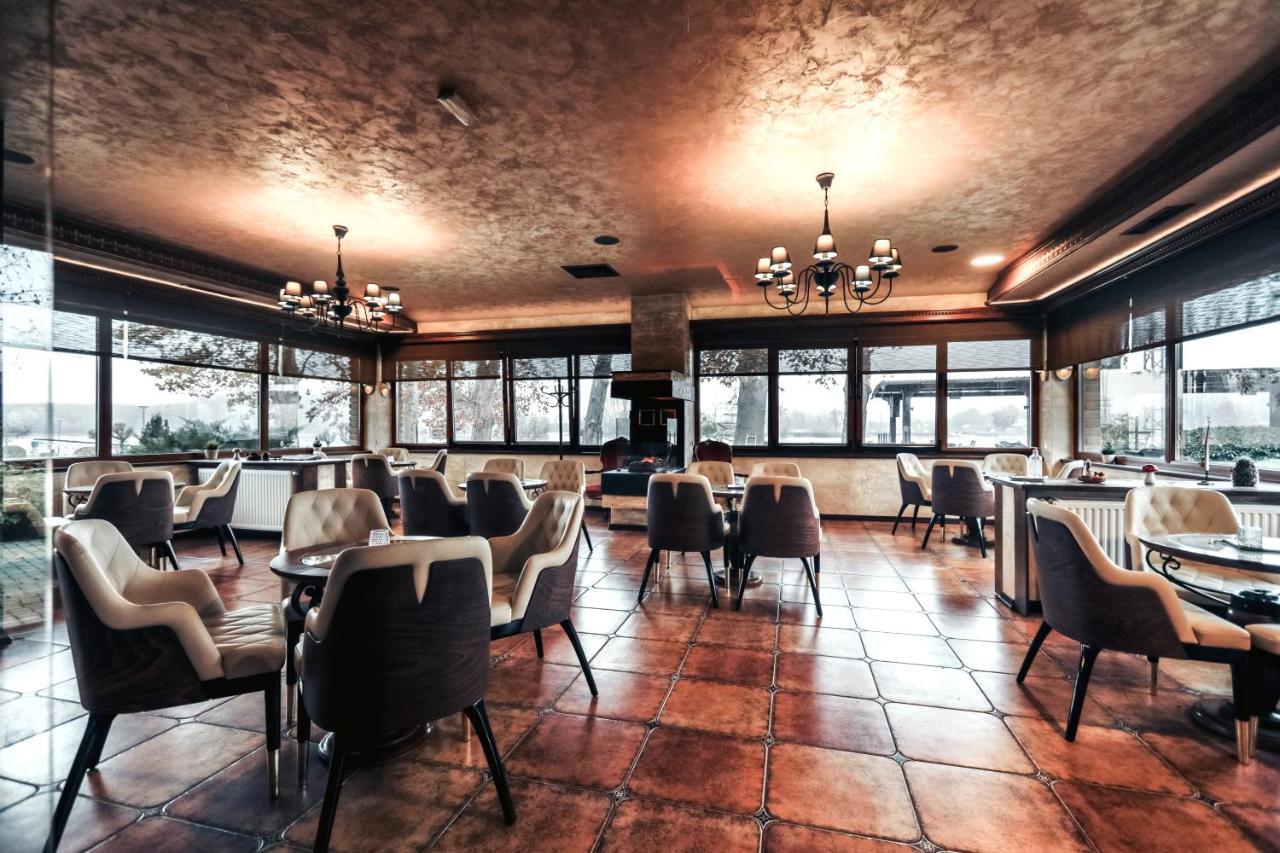 Hotel Dunav Ilok Eksteriør bilde