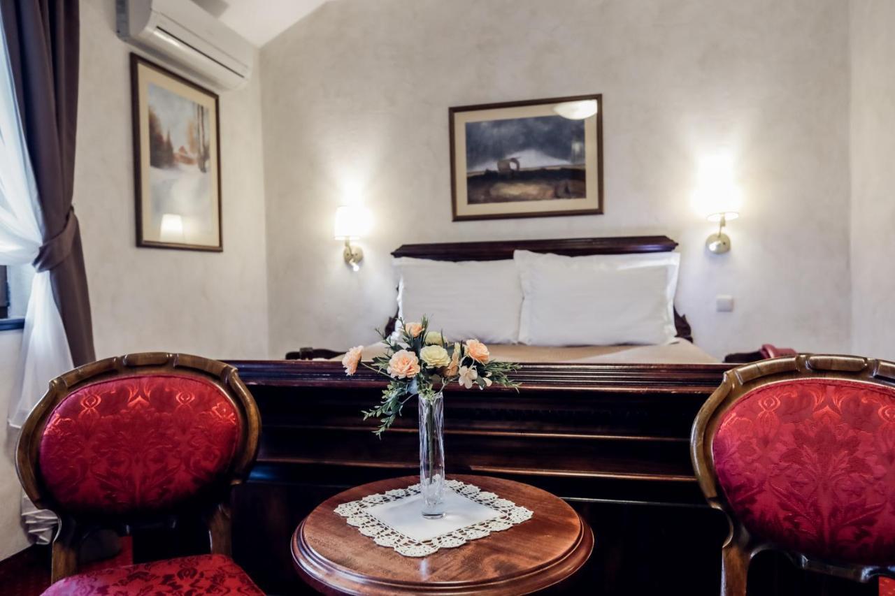 Hotel Dunav Ilok Eksteriør bilde