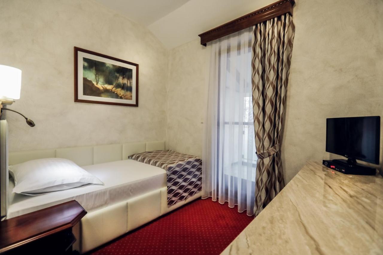 Hotel Dunav Ilok Eksteriør bilde